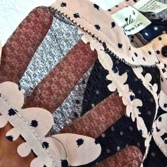 Beguile by Byron Lars Women's Knee Length Dress Size 4 Navy Blue Pink Laser Cut - Picture 4 of 17